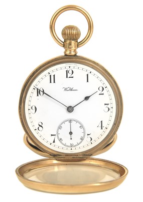 Lot 19 - WALTHAM - A 9ct rose gold cased crown wind open face lever pocket watch.