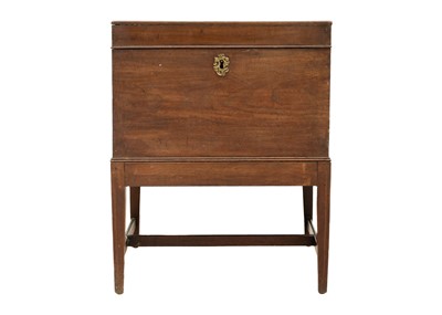 Lot 658 - A George III mahogany cellarette on stand.