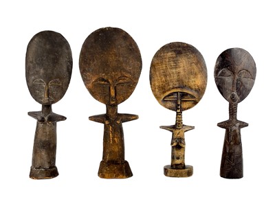 Lot 233 - An Ashanti akua'ba fertility doll.