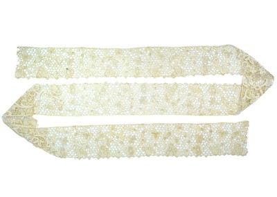 Lot 523 - Venetian gros point lace.