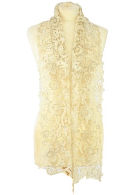 Lot 511 - Venetian gros point lace.