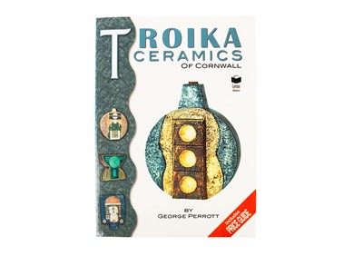 Lot 593 - Troika Pottery of Cornwall