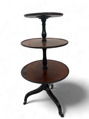 Lot 1687 - A Regency dumb waiter