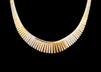 Lot 40 - An Italian 18ct tri-colour gold graduated fringe choker necklace.