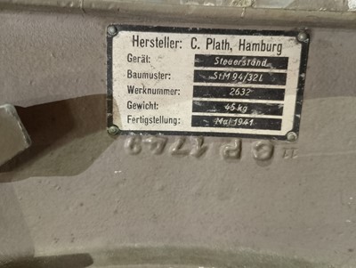 Lot 6 - A German WWII ship's aluminium binnacle compass by C Plath Hamburg.