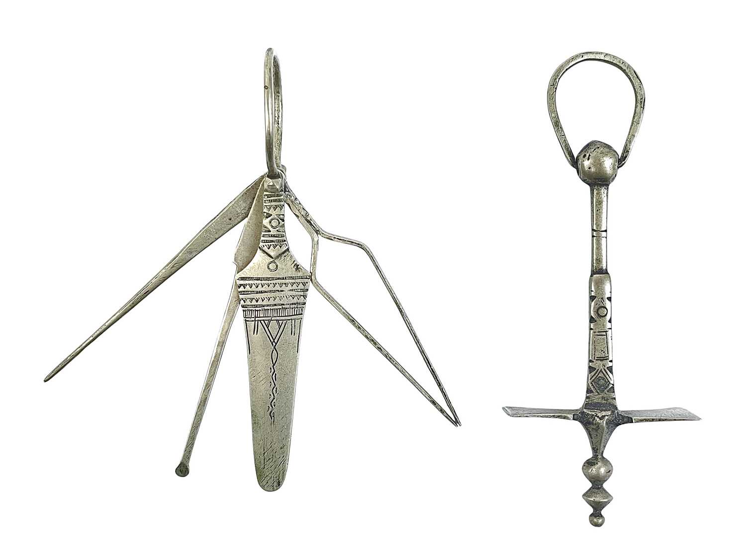 Lot 22 - A Tuareg metal sugar hammer.