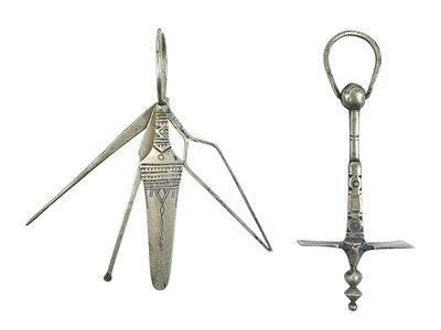 Lot 22 - A Tuareg metal sugar hammer.