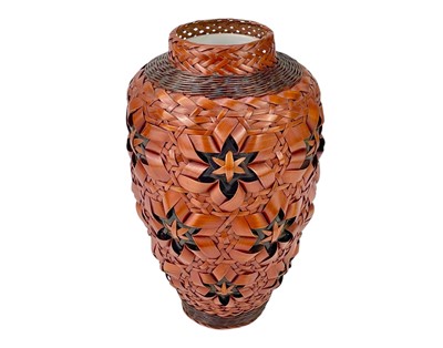 Lot 718 - A Japanese Ikebana vase, 20th century