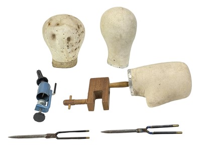 Lot 26 - A linen mannequin wig block.