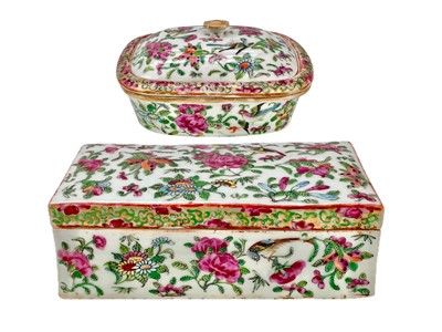 Lot 795 - A Chinese Canton porcelain brush box, 19th century.