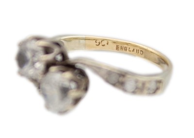 Lot 37 - A selection of three 9ct gold rings.