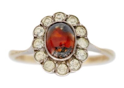 Lot 37 - A selection of three 9ct gold rings.
