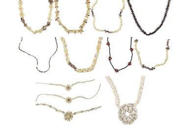Lot 86 - A South Pacific Island shark vertebrae and cowrie shell necklace