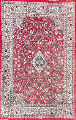 Lot 618 - A Saroukh Carpet.