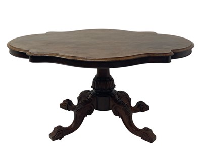 Lot 440 - An early Victorian rosewood centre table.