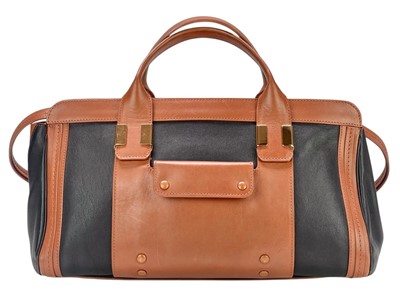 Lot 260 - CHLOE - An 'Alice' tan and black leather handbag.