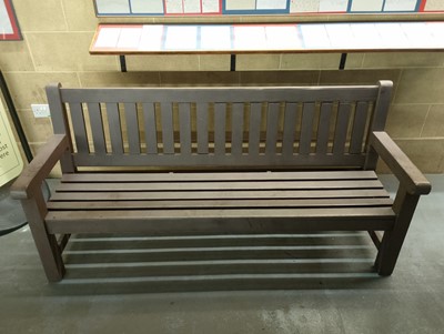 Lot 1041 - Seating