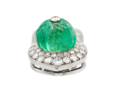 Lot 8 - CARTIER - A fine diamond and emerald Tutti Frutti clip brooch set in platinum.