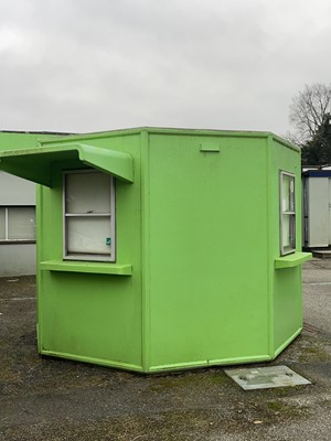 Lot 1388 - Kiosks