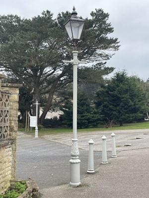 Lot 1385 - Cast Iron Street Light.