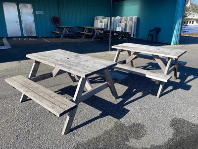 Lot 1419 - Outside