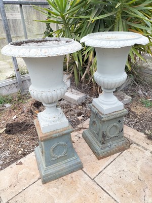 Lot 1444 - Outside