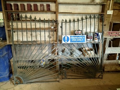 Lot 1405 - Outside