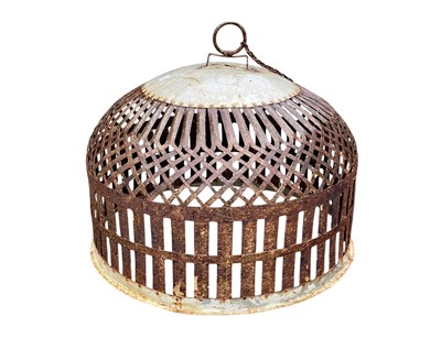 Lot 26 - A metal chicken pen.