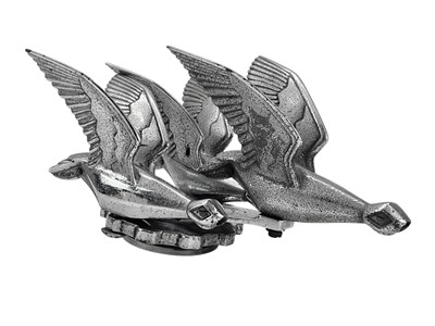 Lot 176 - An Art Deco chrome plated Humber Super Snipe car mascot.