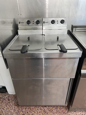 Lot 2028 - Flambards Catering