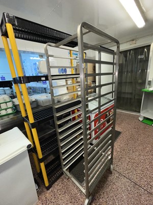 Lot 2000 - Flambards Catering