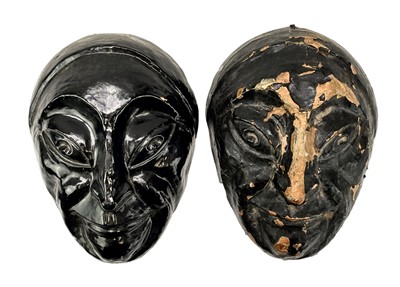 Lot 46 - A 20th century painted plaster wall mask.