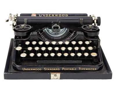 Lot 152 - An Underwood Standard Portable Typewriter