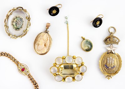Lot 15 - A selection of Victorian plated jewellery.