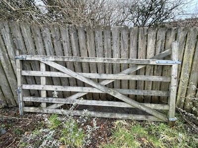 Lot 1484 - Outside
