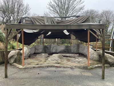 Lot 1487 - Steel Framed Shelter.