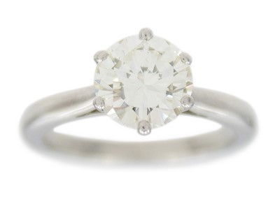 Lot 21 - An exceptional 2.04ct diamond solitaire ring.