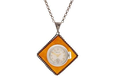 Lot 51 - A vintage ladies' pendant watch on a silver chain.