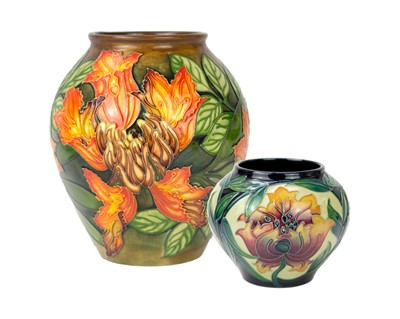 Lot 272 - A Moorcroft 'Flame of the Forest' vase.