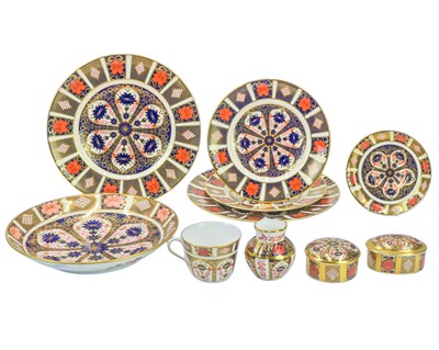 Lot 279 - A collection of Royal Crown Derby Old Imari pattern tableware, etc.