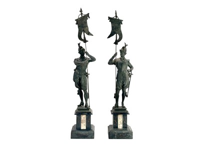 Lot 122 - A pair of late 19th/early 20th century spelter figures of soldiers.
