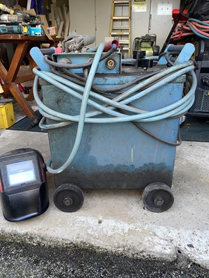 Lot 1508 - Outside