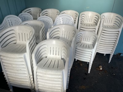 Lot 1524 - Outside