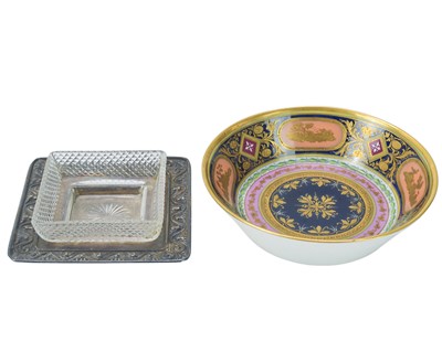 Lot 282 - A silver butter dish with glass liner.