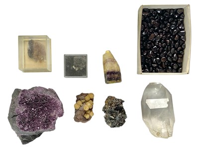 Lot 141 - Minerals