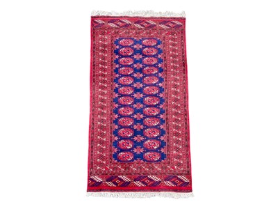 Lot 627 - A Turkoman rug.