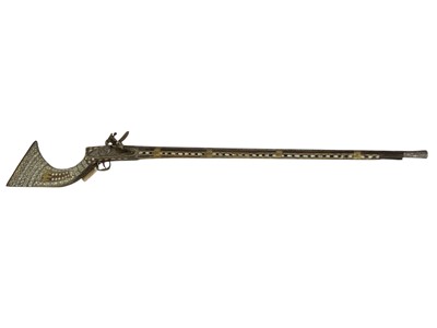 Lot 580 - An ornate Indo-Persian Jezail.