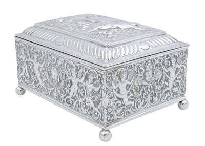 Lot 11 - A good Victorian silver jewellery casket by Henry William Curry.