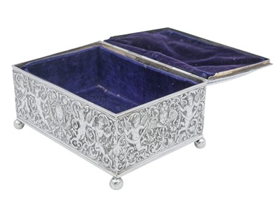Lot 11 - A good Victorian silver jewellery casket by Henry William Curry.