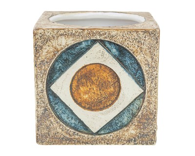Lot 433 - A Troika Pottery cube plant pot.